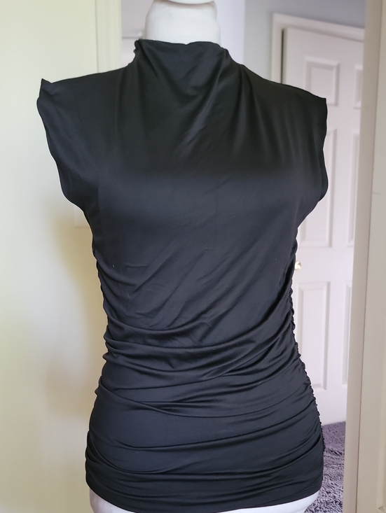 loft versa Tops - Loft Versa Black Sleeveless Ruched Mock Neck Women’s Top